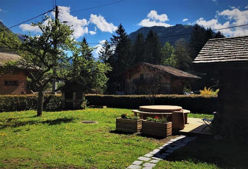 ベッドアンドブレックファースト Chalet Sur Les Monts Morzine