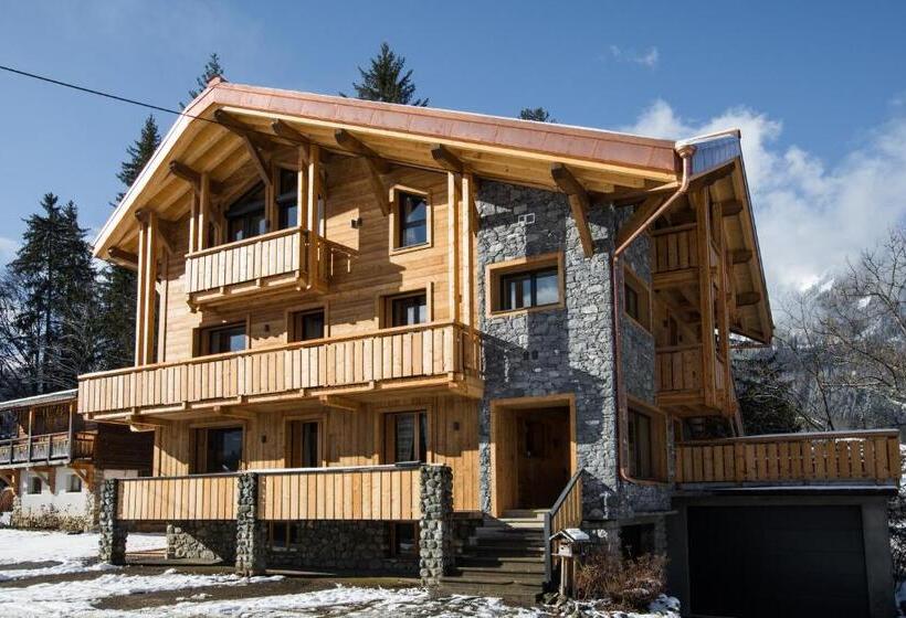ベッドアンドブレックファースト Chalet Sur Les Monts Morzine