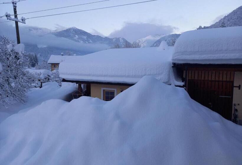 צימר Köstlhof, Familie Hassler