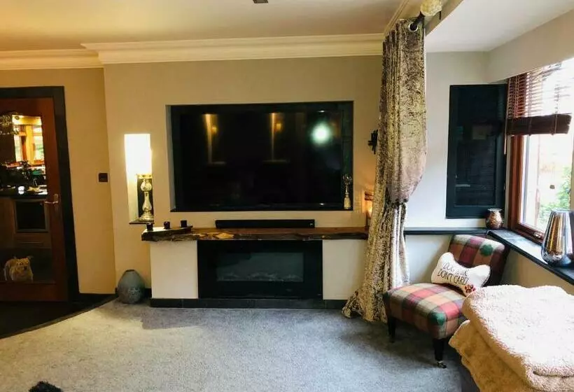 ベッドアンドブレックファースト Tranquil Accommodation In A Great Location