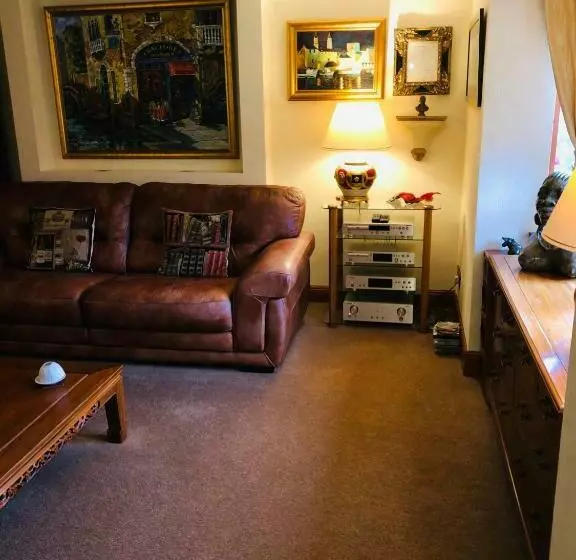 ベッドアンドブレックファースト Tranquil Accommodation In A Great Location