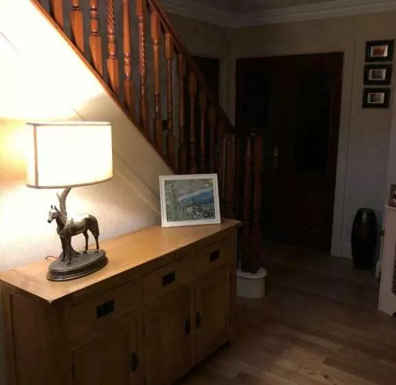 ベッドアンドブレックファースト Tranquil Accommodation In A Great Location