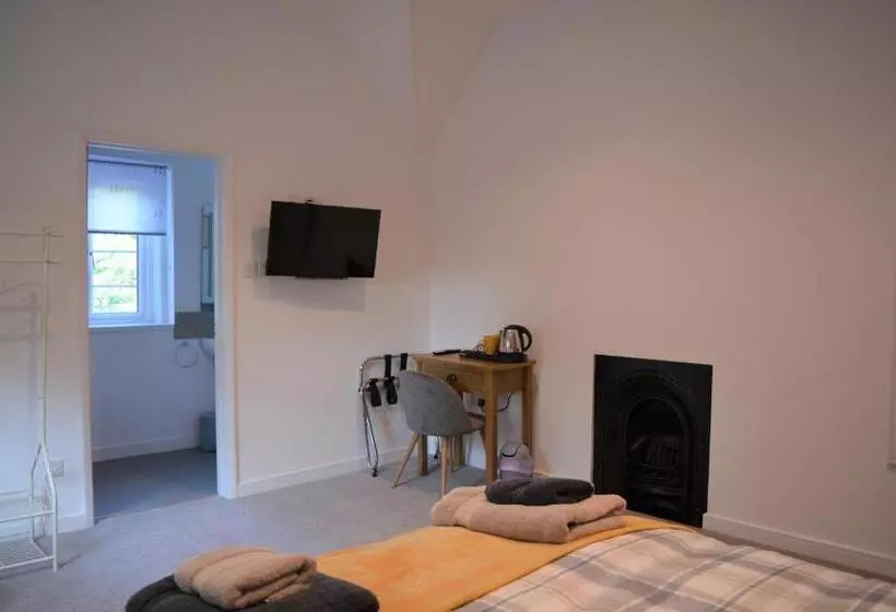 Hotelli Riverside House