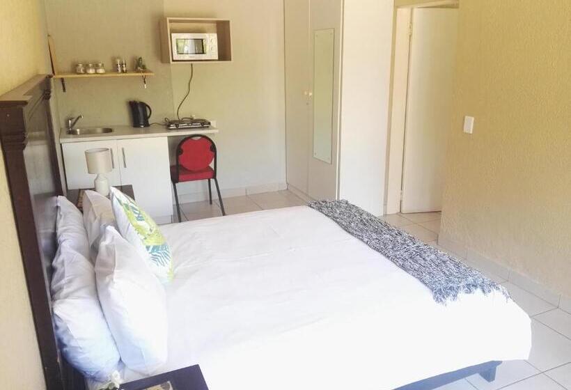 پانسیون Dumelang Executive Lodge Off Grid Solar Powered Midrand