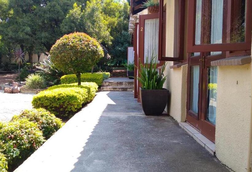 پانسیون Dumelang Executive Lodge Off Grid Solar Powered Midrand