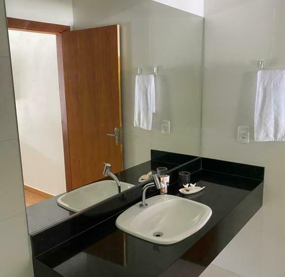 פנסיון Pousada Cantuá