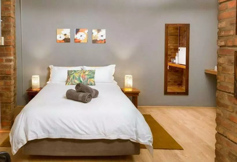 ペンション Waschbank River Lodge