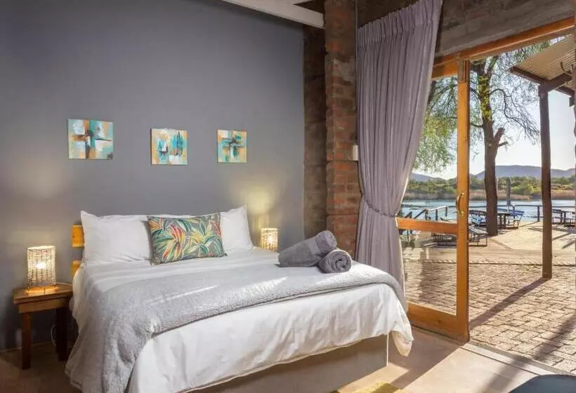 ペンション Waschbank River Lodge