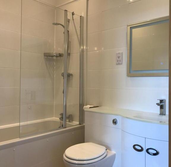 Riverbank House Bed And Breakfast Innishannon