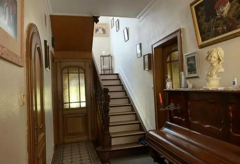 Aamiaismajoitus (B&B) Chambre Arnica Lit 140 Wifi Sdb Partagée