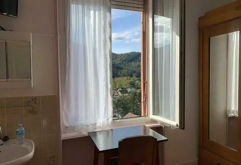 Aamiaismajoitus (B&B) Chambre Arnica Lit 140 Wifi Sdb Partagée