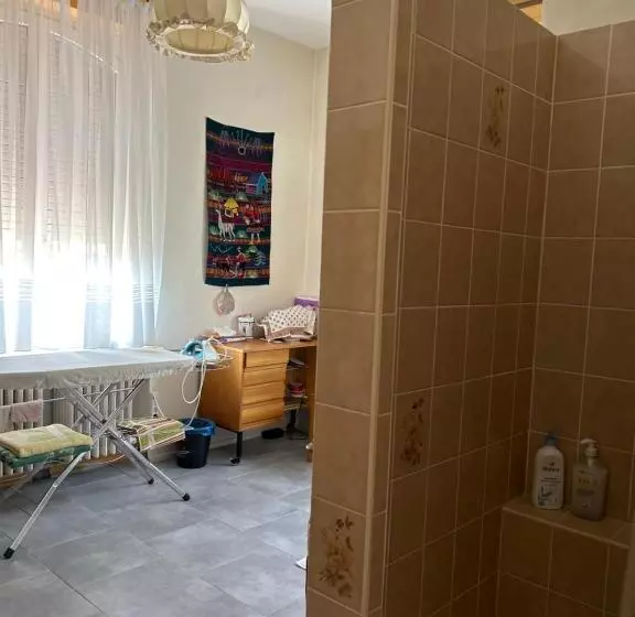 Aamiaismajoitus (B&B) Chambre Arnica Lit 140 Wifi Sdb Partagée