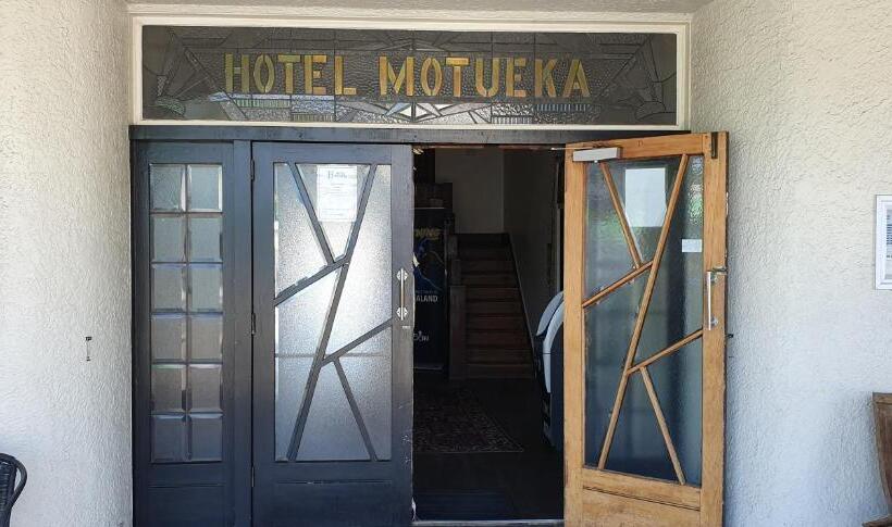 בית מלון כפרי Motueka Backpackers, Loud Live Music Friday Saturday Nights