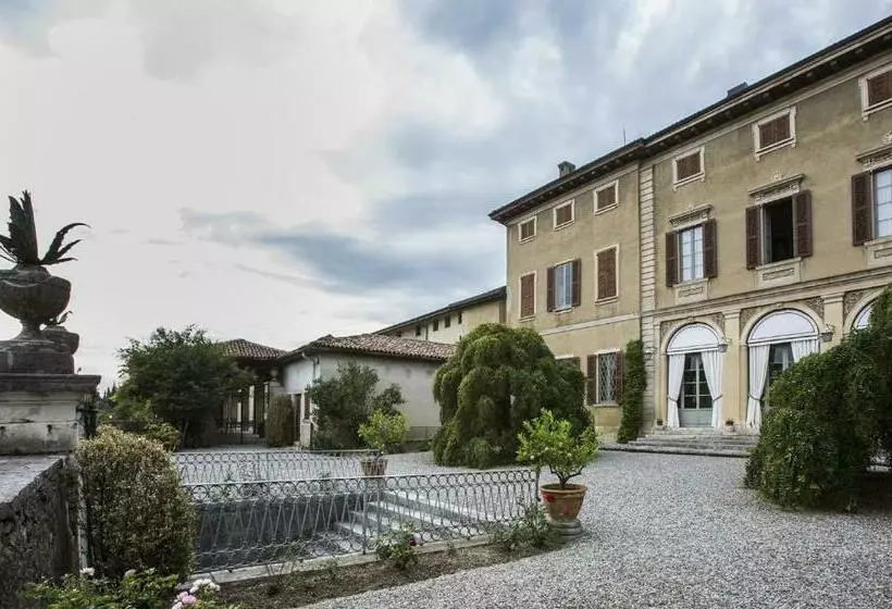 ホテル Villa Redona