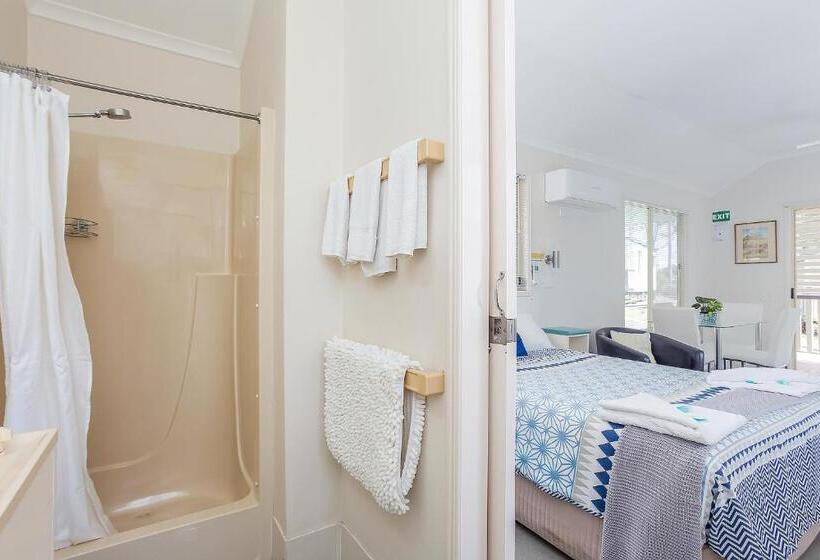 Мотель Tiaro Tourist Stopover