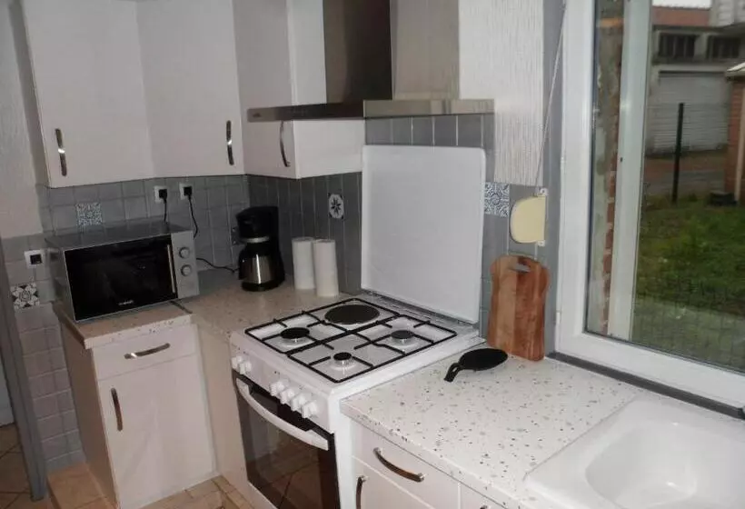 ペンション Maison Individuelle De 100 M2