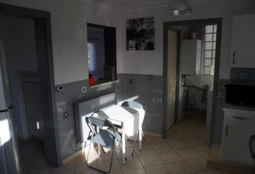 ペンション Maison Individuelle De 100 M2