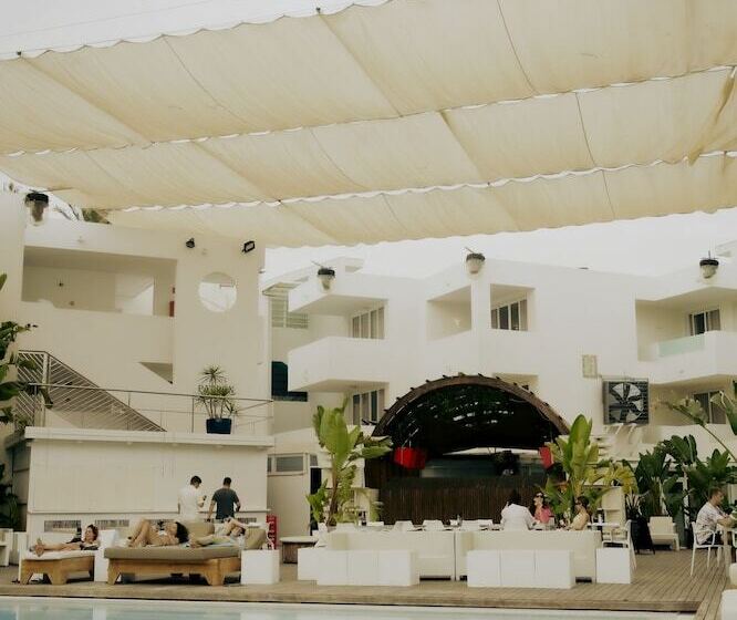 Apartamentos Bora Bora  Adults Only