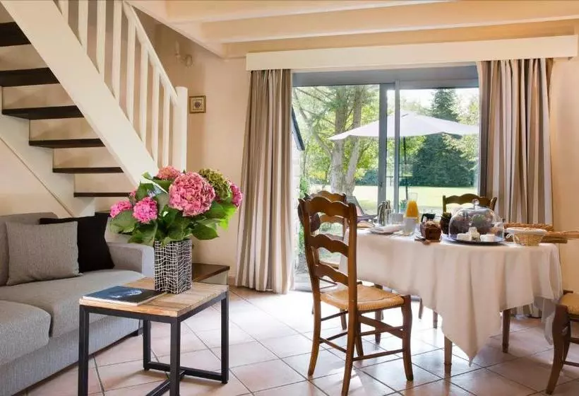 Cottages De La Bretesche