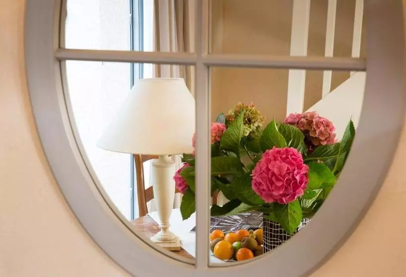 Cottages De La Bretesche