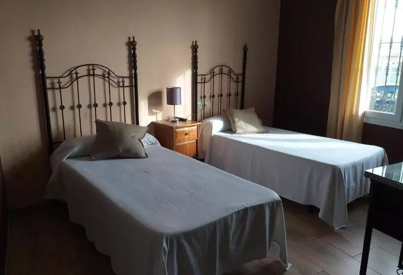 Hostal Pilas Alcarayón