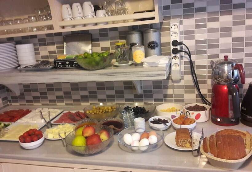 هتل Cheers Port House