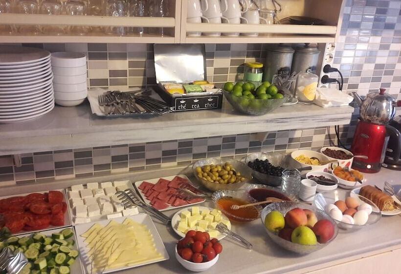 هتل Cheers Port House