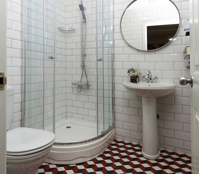 هتل Cheers Port House