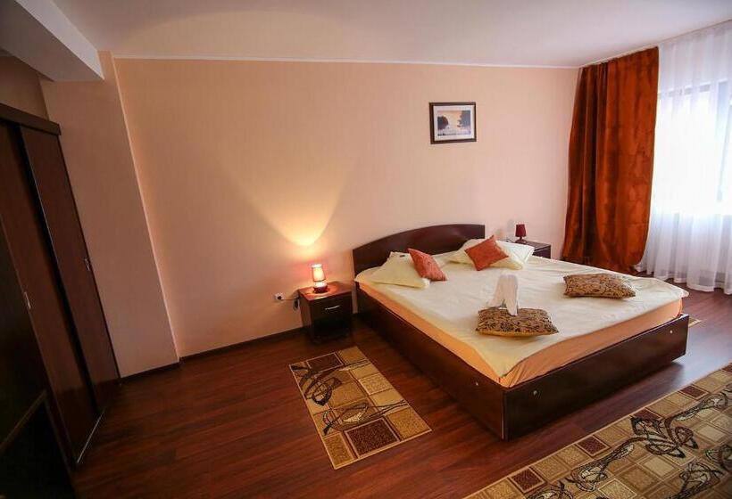 בית מלון כפרי Ciric