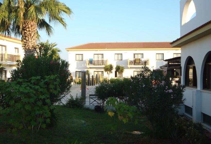 Cosmelenia Hotel Apartments