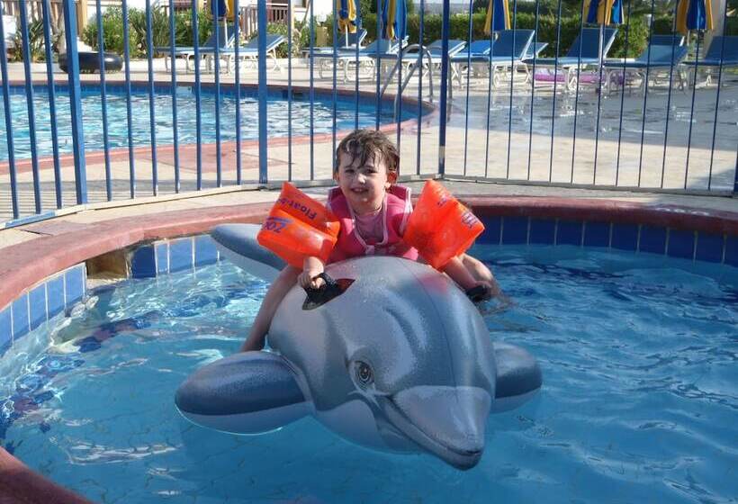 Cosmelenia Hotel Apartments