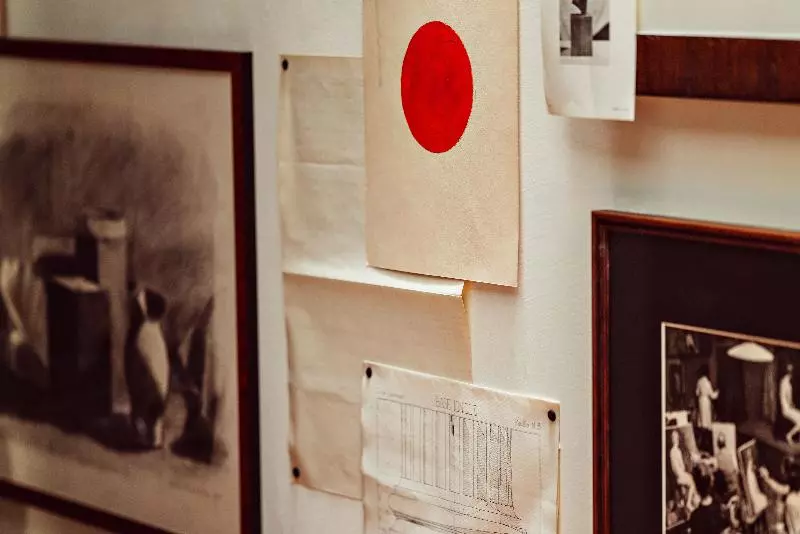 هتل Des Academies Et Des Arts