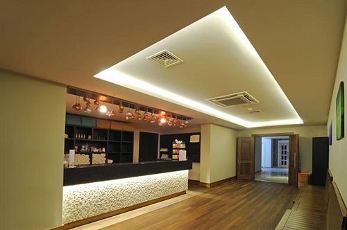 Отель Sunset Beach Villas And Apartments