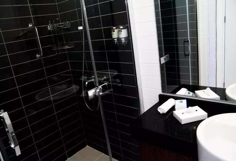 ホテル Holiday Inn Express Istanbul Altunizade By Ihg