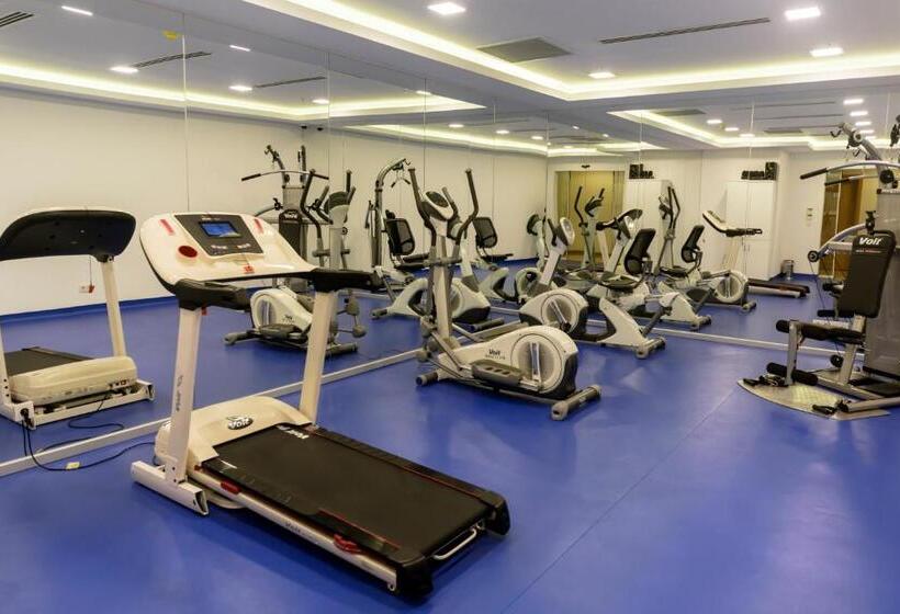 ホテル Holiday Inn Express Istanbul Altunizade By Ihg