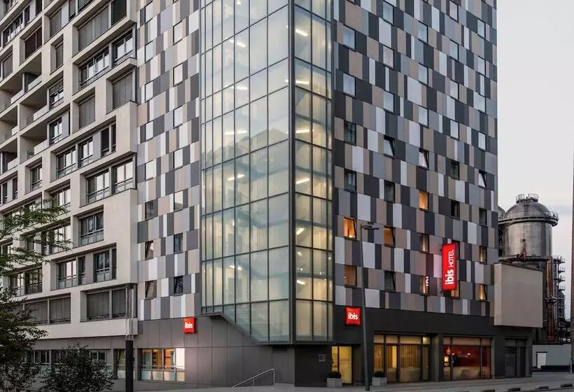 هتل Ibis Esch Belval