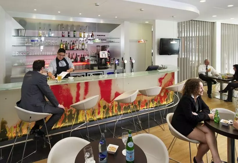 هتل Ibis Esch Belval