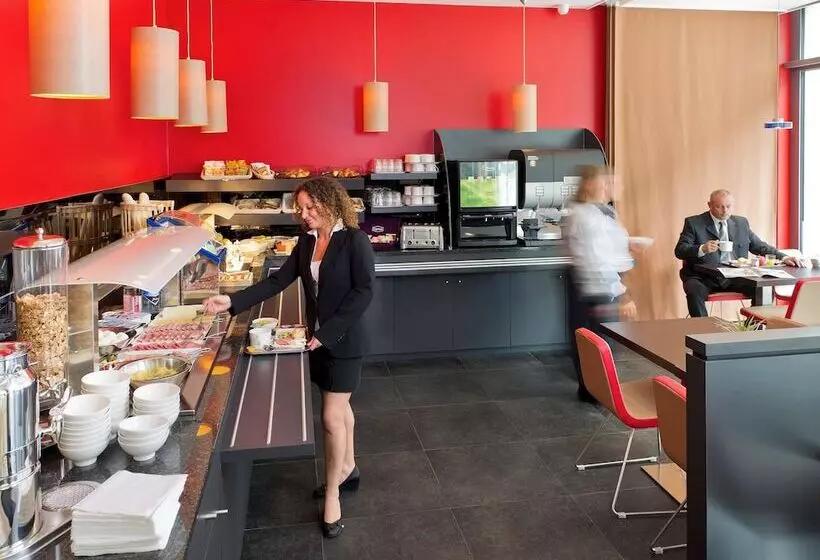 هتل Ibis Esch Belval