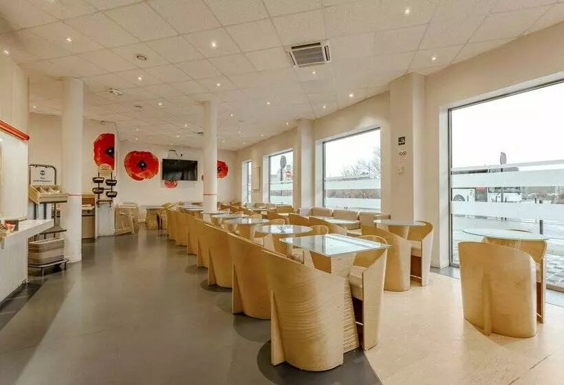 B&B HOTEL Maubeuge Gare