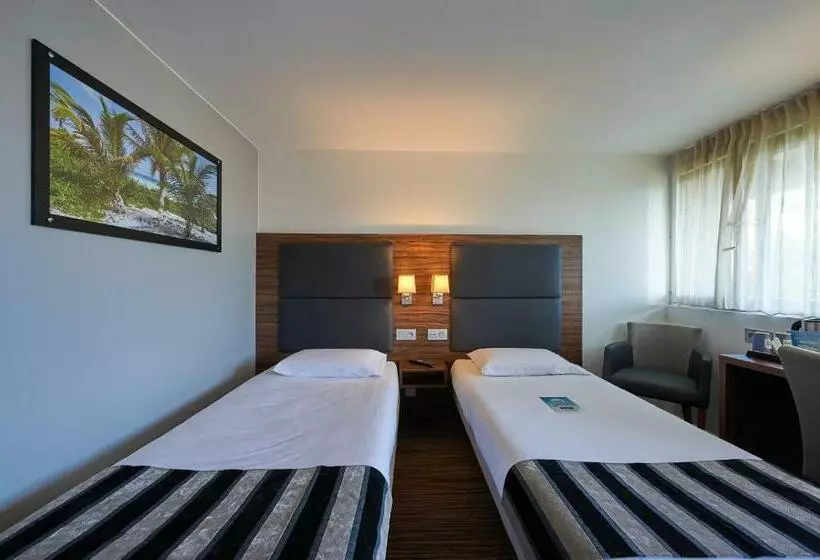 فندق Kyriad Bordeaux Merignac Aéroport