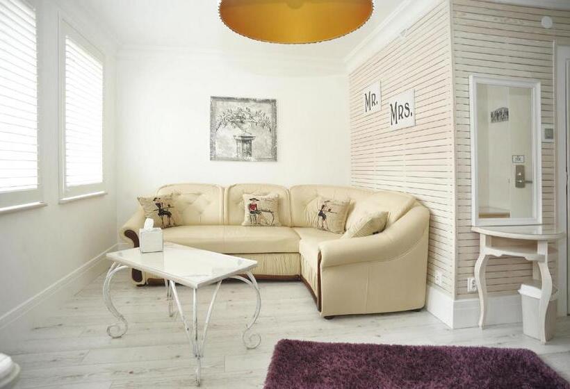 בית מלון כפרי Ottaviano