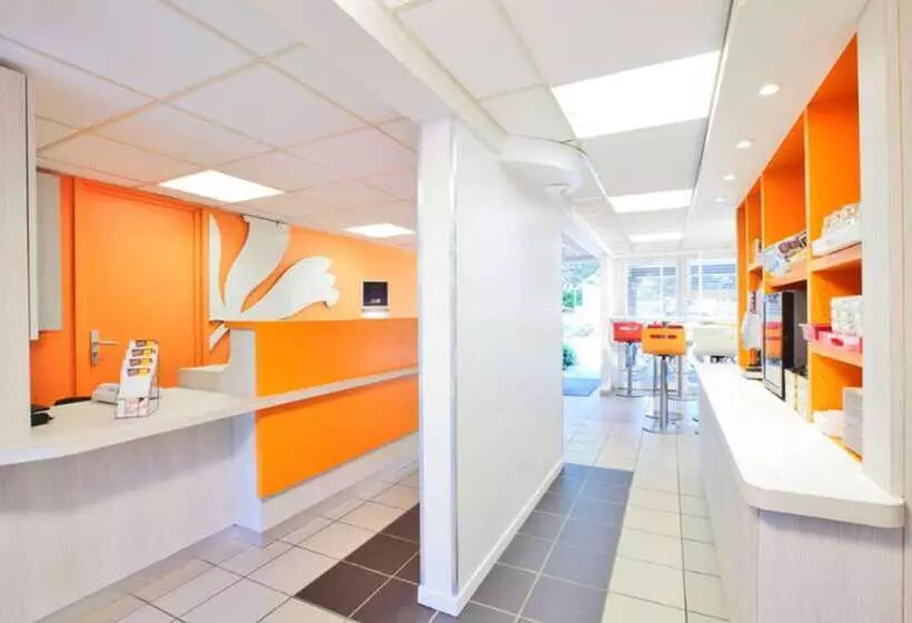 Отель Premiere Classe Toulouse Sesquières