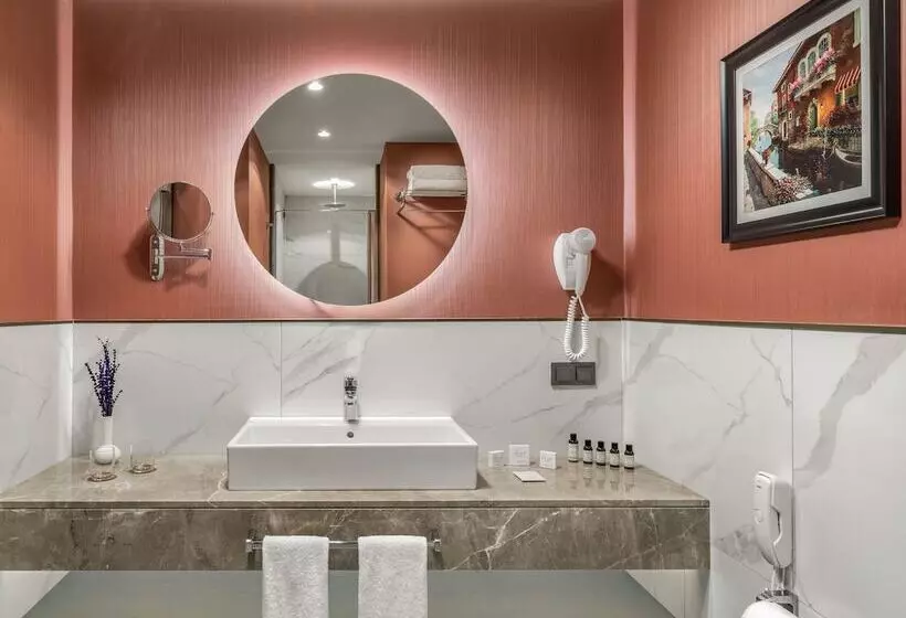 Aspera Hotel Altunizade