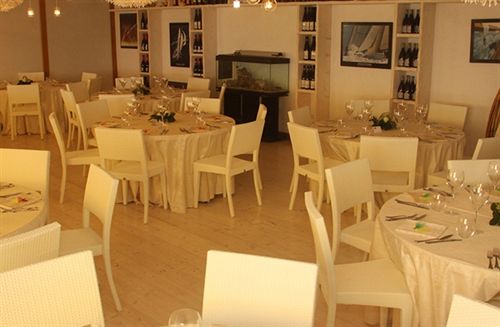 ホテル T-Village Spiaggia Residence Ristorante