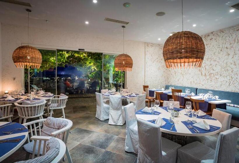 בית מלון כפרי Thracian Cliffs Golf & Beach Resort