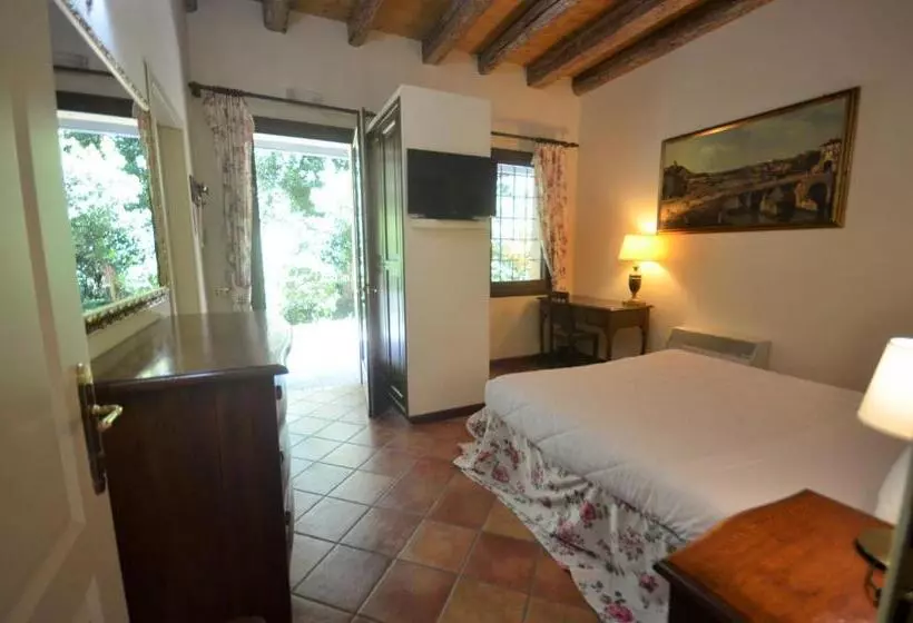 ホテル Villa Luppis