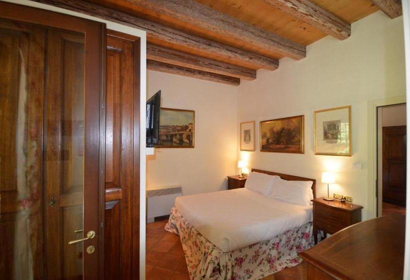 ホテル Villa Luppis