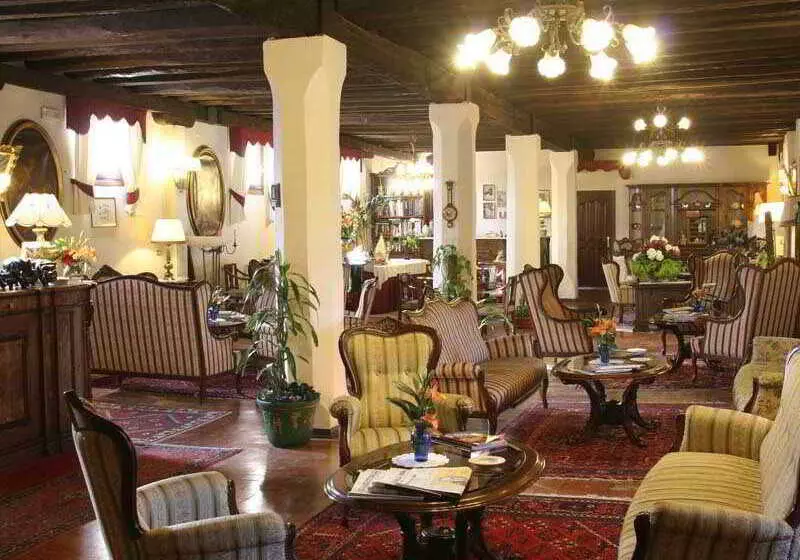 ホテル Villa Luppis