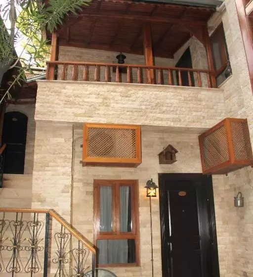 هتل Zeynep Hanim Konagi