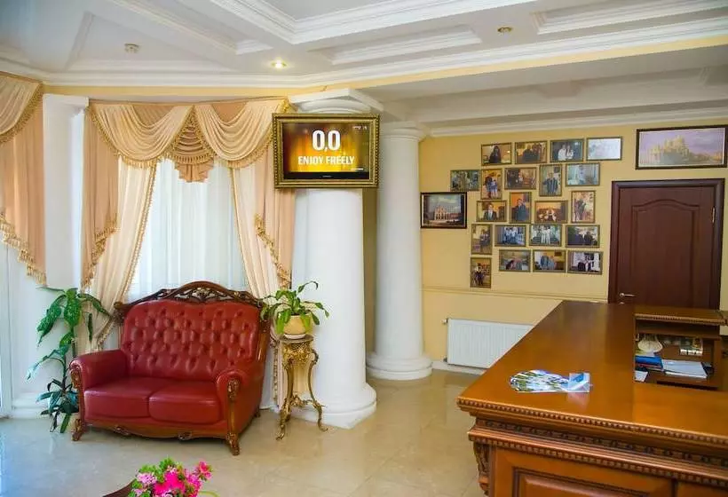 Szálloda Villa Neapol